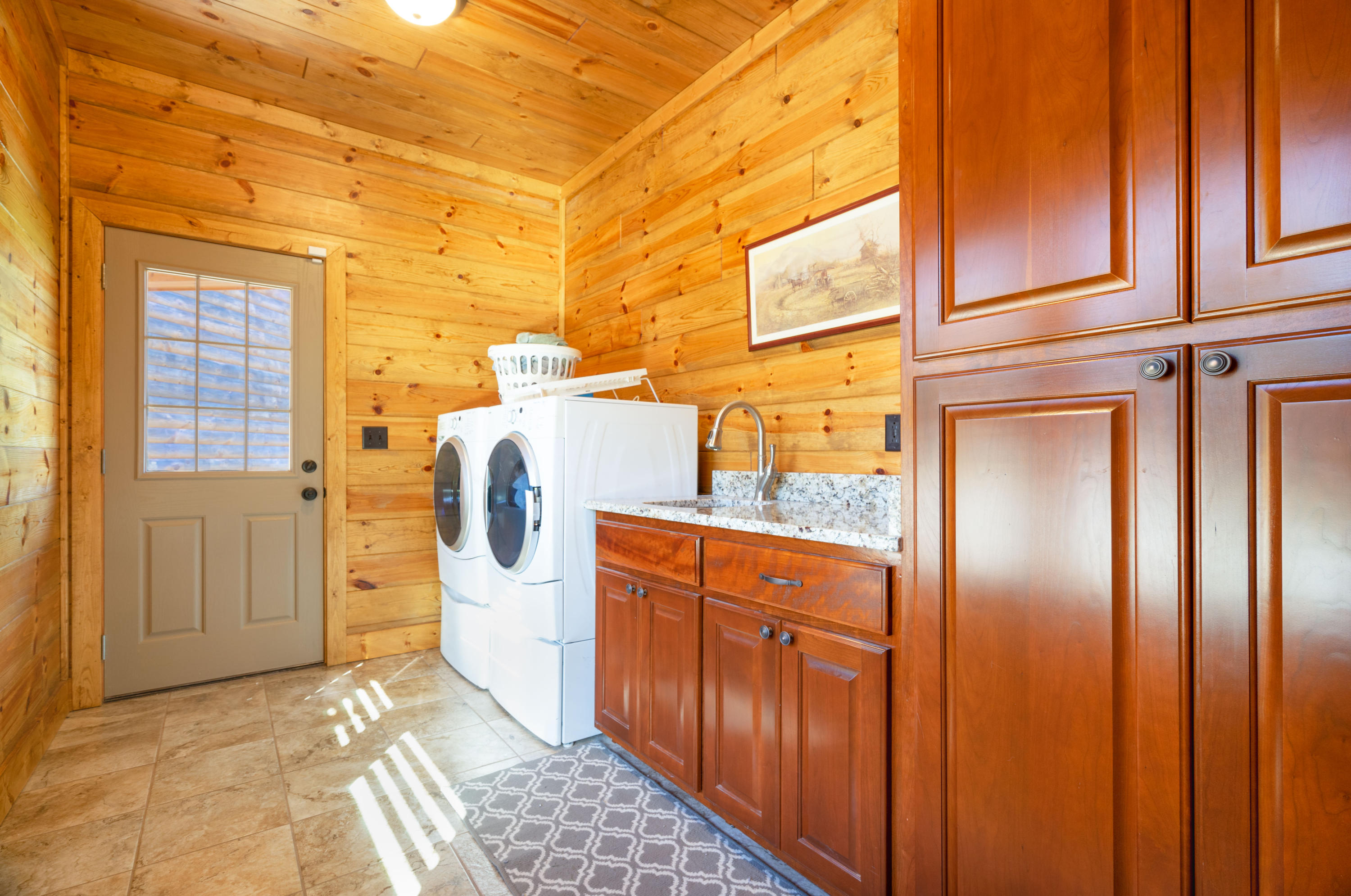 622 Fox Trail Road Jasper, TN 37347 - Photo 25 of 38 Laundry Room