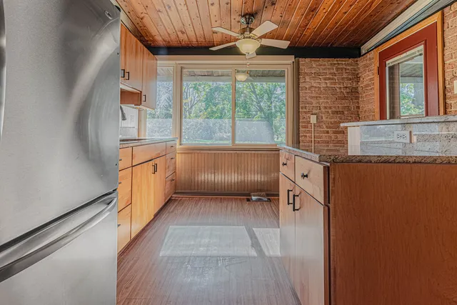 $255,000 | 3109 11th Street, Winthrop Harbor, IL 60096