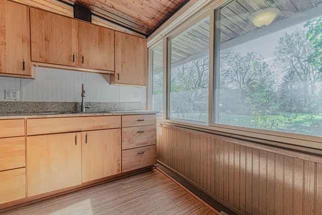 $255,000 | 3109 11th Street, Winthrop Harbor, IL 60096