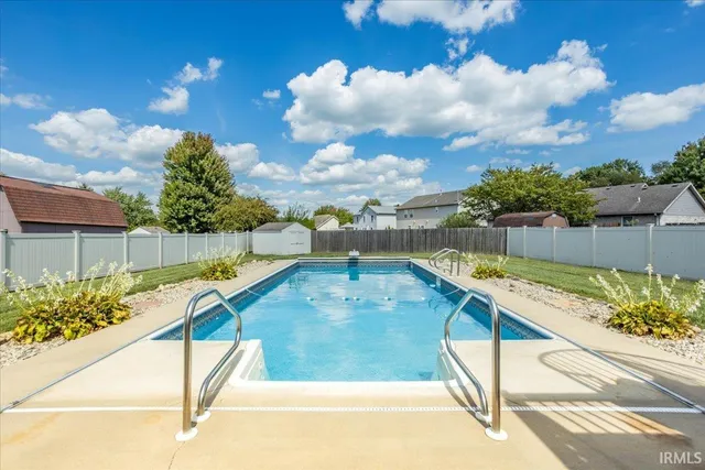 $370,000 | 23 Freeman Drive, Rossville, IN 46065