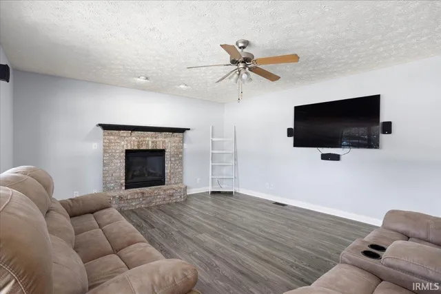 $370,000 | 23 Freeman Drive, Rossville, IN 46065