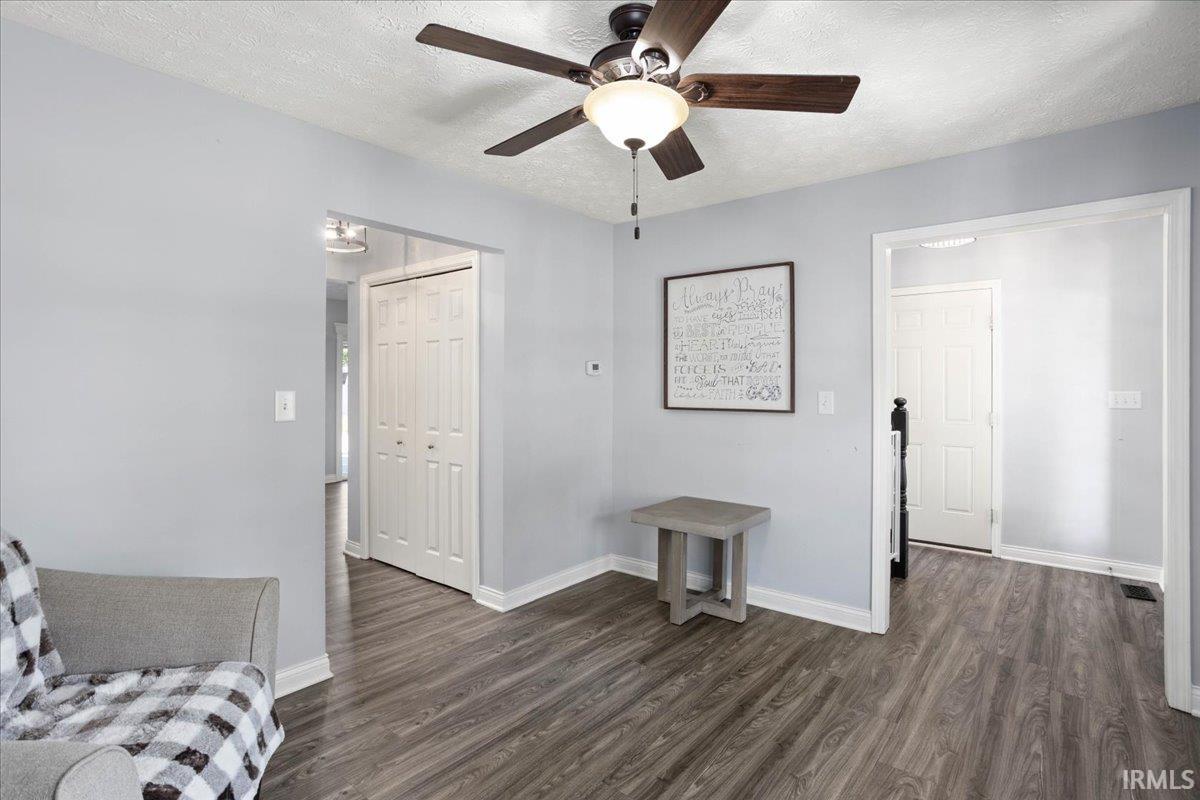 23 Freeman Drive Rossville, IN 46065 - Photo 3 of 34