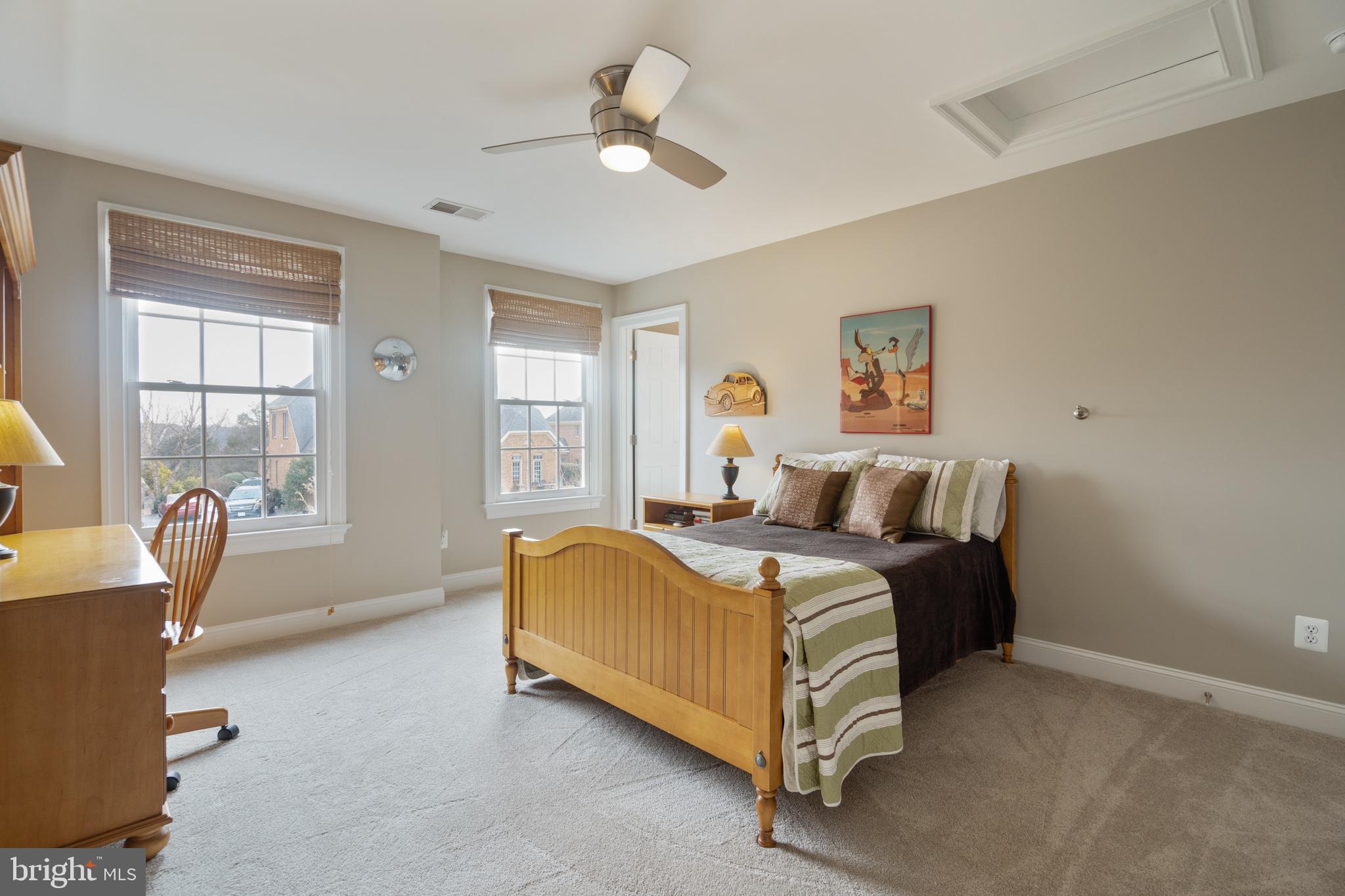 8291 Roxborough Loop Gainesville, VA 20155 - Photo 23 of 39 Large secondary bedrooms #2