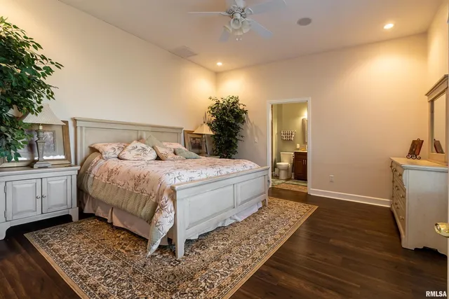 $480,000 | 1410 Bradford Lane, Carbondale, IL 62902