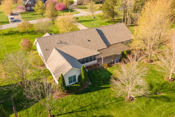 $450,000 | 1410 Bradford Lane, Carbondale, IL 62902