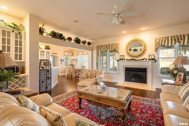 $480,000 | 1410 Bradford Lane, Carbondale, IL 62902