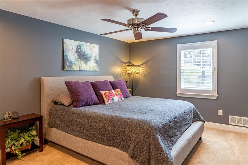 2389 Mill Grove Road Pittsburgh, PA 15241 - Photo 12 of 24