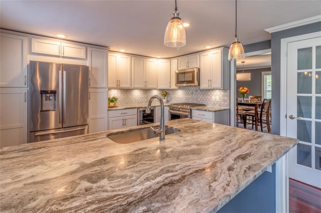 2389 Mill Grove Road Pittsburgh, PA 15241 - Photo 5 of 24