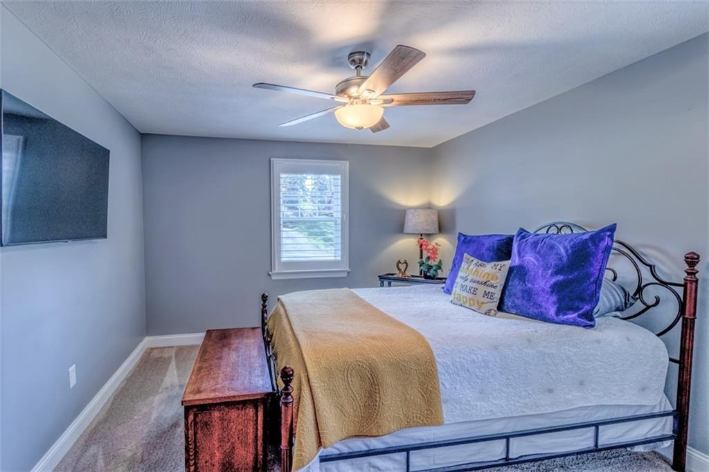 2389 Mill Grove Road Pittsburgh, PA 15241 - Photo 10 of 24