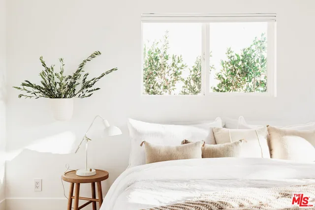 $2,500,000 | 3257 Cattaraugus Avenue, Los Angeles, CA 90034