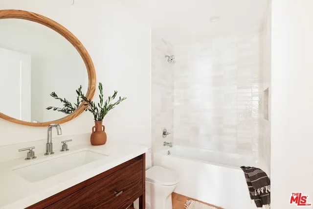 $2,500,000 | 3257 Cattaraugus Avenue, Los Angeles, CA 90034