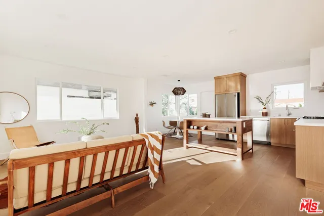 $2,500,000 | 3257 Cattaraugus Avenue, Los Angeles, CA 90034