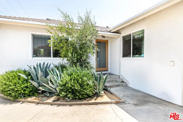 $2,500,000 | 3257 Cattaraugus Avenue, Los Angeles, CA 90034