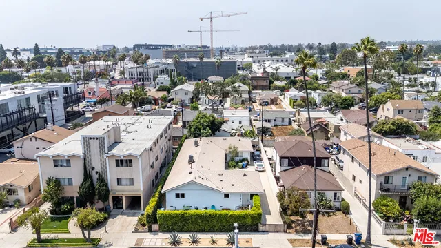 $2,500,000 | 3257 Cattaraugus Avenue, Los Angeles, CA 90034