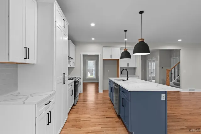 $599,900 | 41 (highland Meadows) Giddings Trail, Lysander, NY 13027