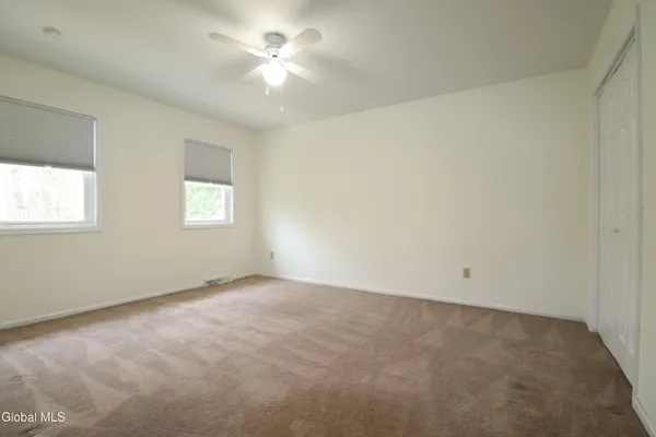 $556,900 | 6967 Suzanne Court, Guilderland, NY 12303