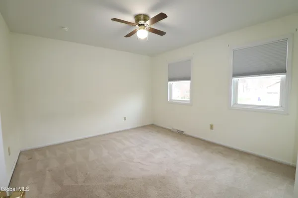 $556,900 | 6967 Suzanne Court, Guilderland, NY 12303