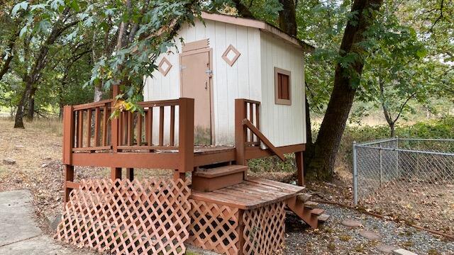 1740 Summit Loop Grants Pass, OR 97527 - Photo 33 of 39 PLAY HOUSE