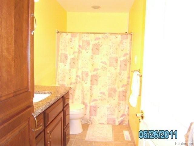 2458 Toby Road Lake Orion, MI 48359 - Photo 6 of 14 SANY0936.jpg