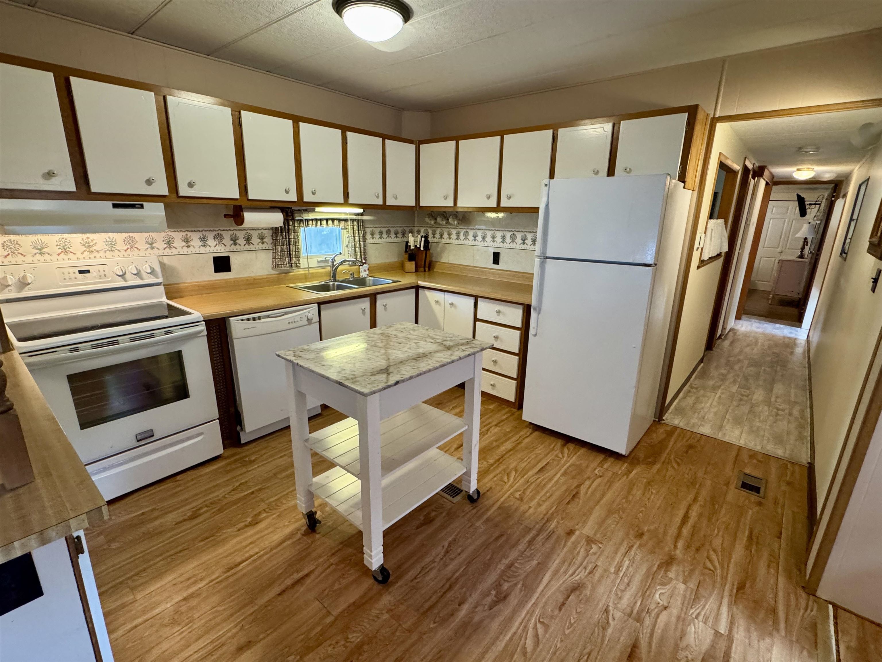 303 Friar Tuck Drive Exeter, NH 03833 - Photo 14 of 35