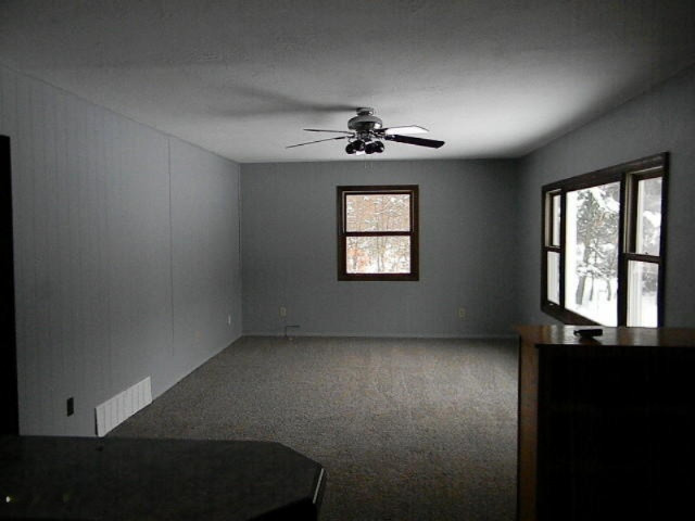 3745 South Brooks Road Muskegon, MI 49444 - Photo 4 of 5 DSCN4281