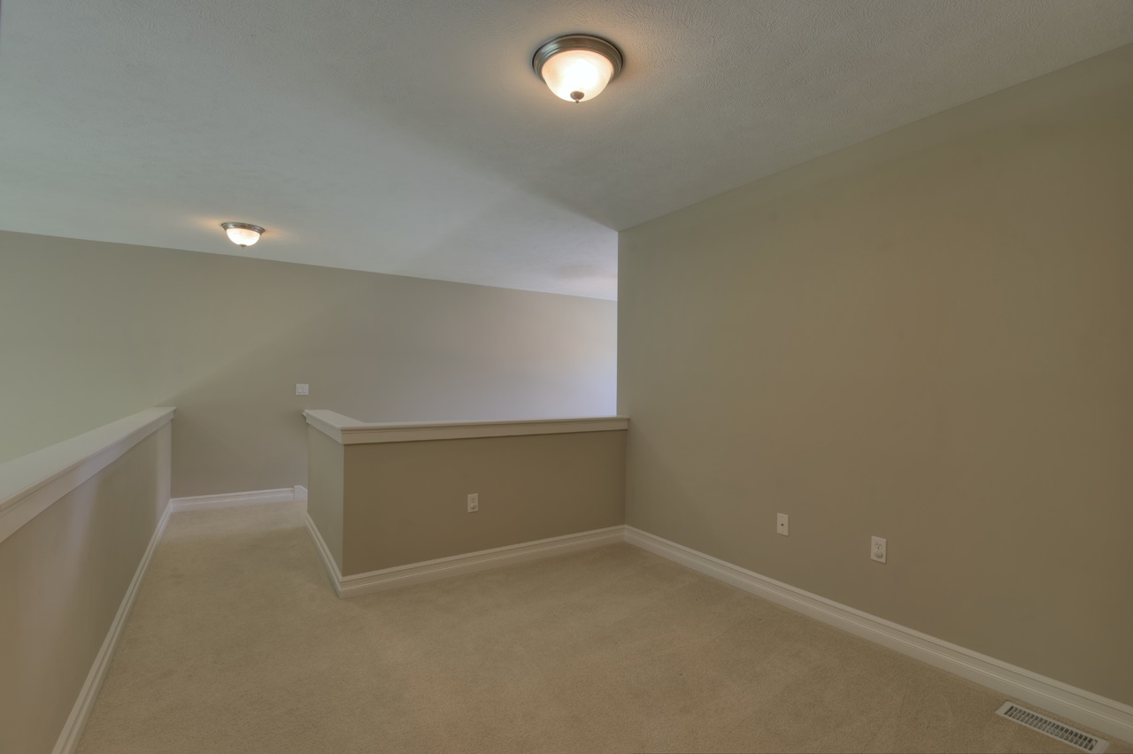 724 Walnut Ridge Traverse City, MI 49686 - Photo 33 of 55 1864638-32.JPG
