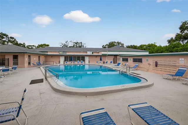 $425,000 | 2581 Bramblewood Drive West, Clearwater, FL 33763