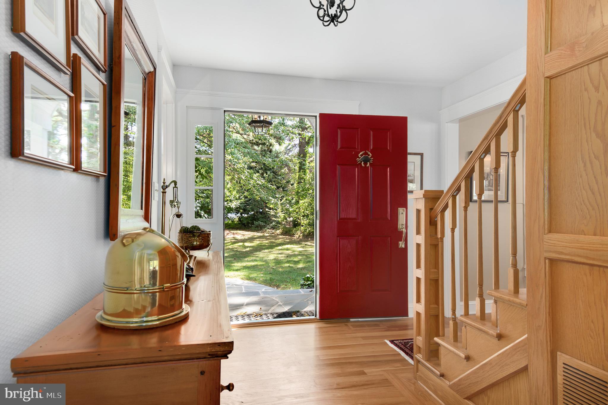 6786 Edge Road Royal Oak, MD 21662 - Photo 20 of 65 Front entryway-wood floors