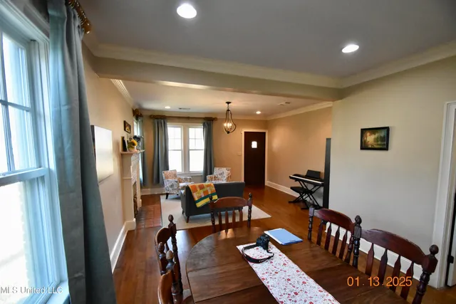 $285,000 | 208 East Adams Avenue, Greenwood, MS 38930