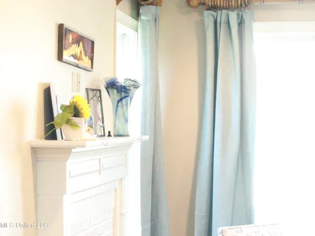 $285,000 | 208 East Adams Avenue, Greenwood, MS 38930