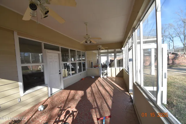 $285,000 | 208 East Adams Avenue, Greenwood, MS 38930