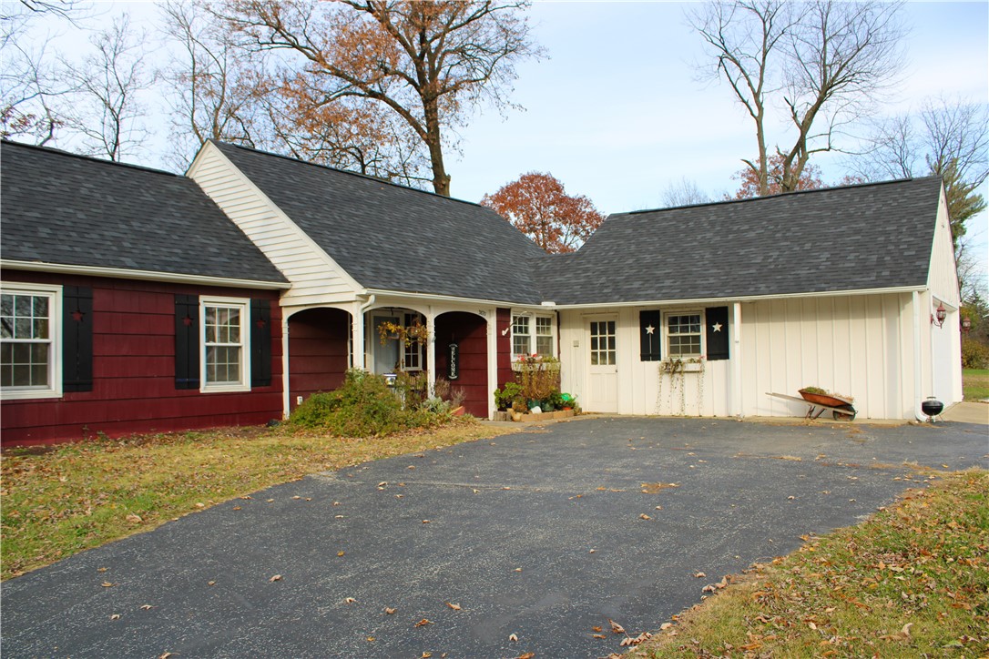 3870 East Park Lane Decatur, IL 62521 - Photo 5 of 29 Gallery Image 5