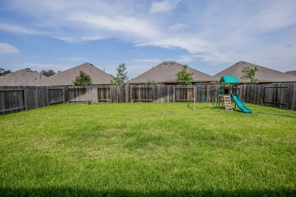 $3,000 | 14358 Whitetop Peak Court, Conroe, TX 77384