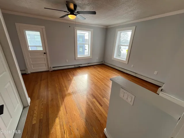 $1,500 | 715 Hudson Avenue, Unit C, Stillwater, NY 12170