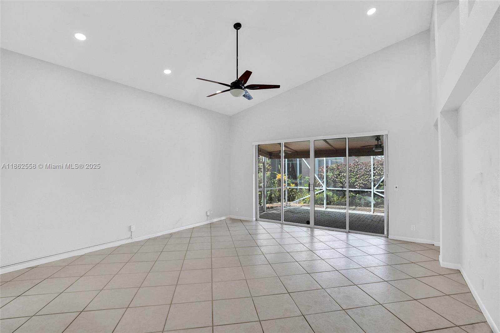 6450 Brava Way Boca Raton, FL 33433 - Photo 15 of 80