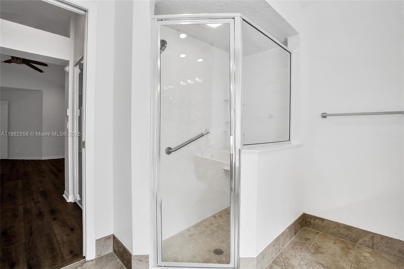 6450 Brava Way Boca Raton, FL 33433 - Photo 35 of 80