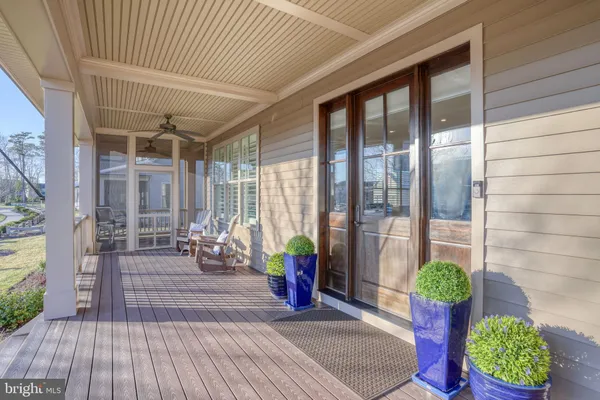 a view of a fountain and a fountain in the back yard