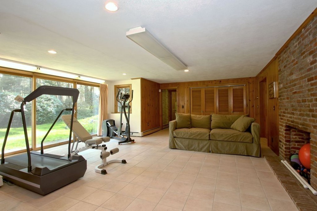 150 Cherry Brook Road Weston, MA 02493 - Photo 17 of 18