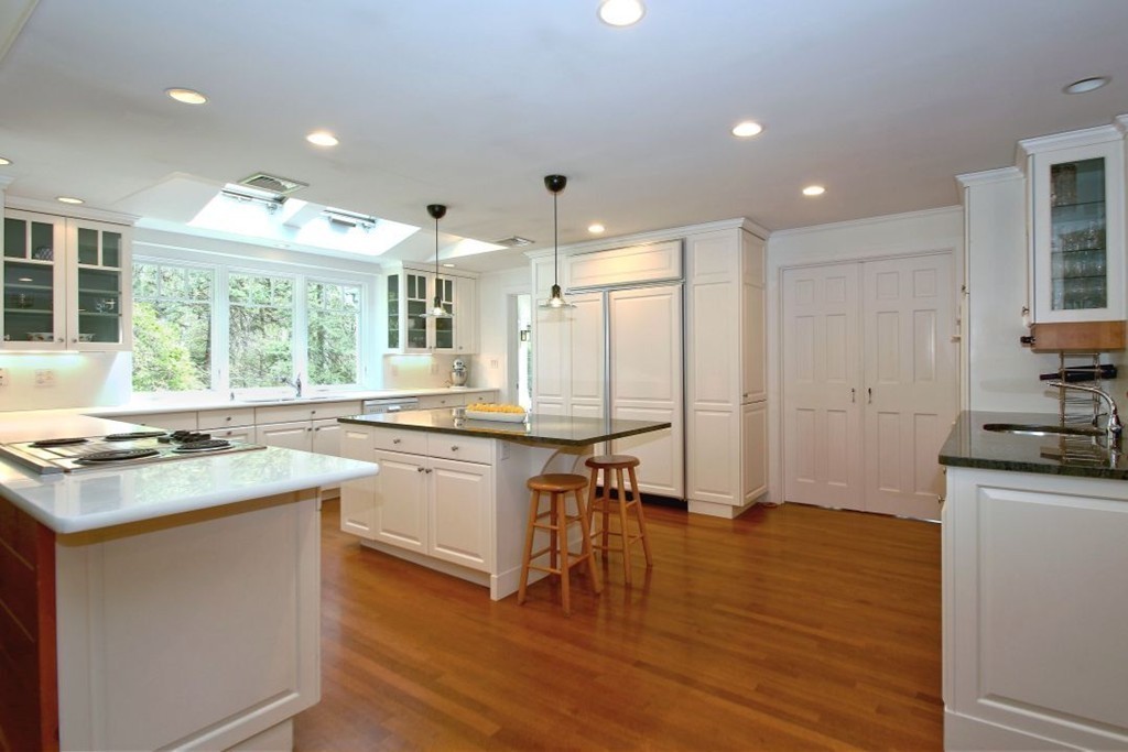 150 Cherry Brook Road Weston, MA 02493 - Photo 5 of 18