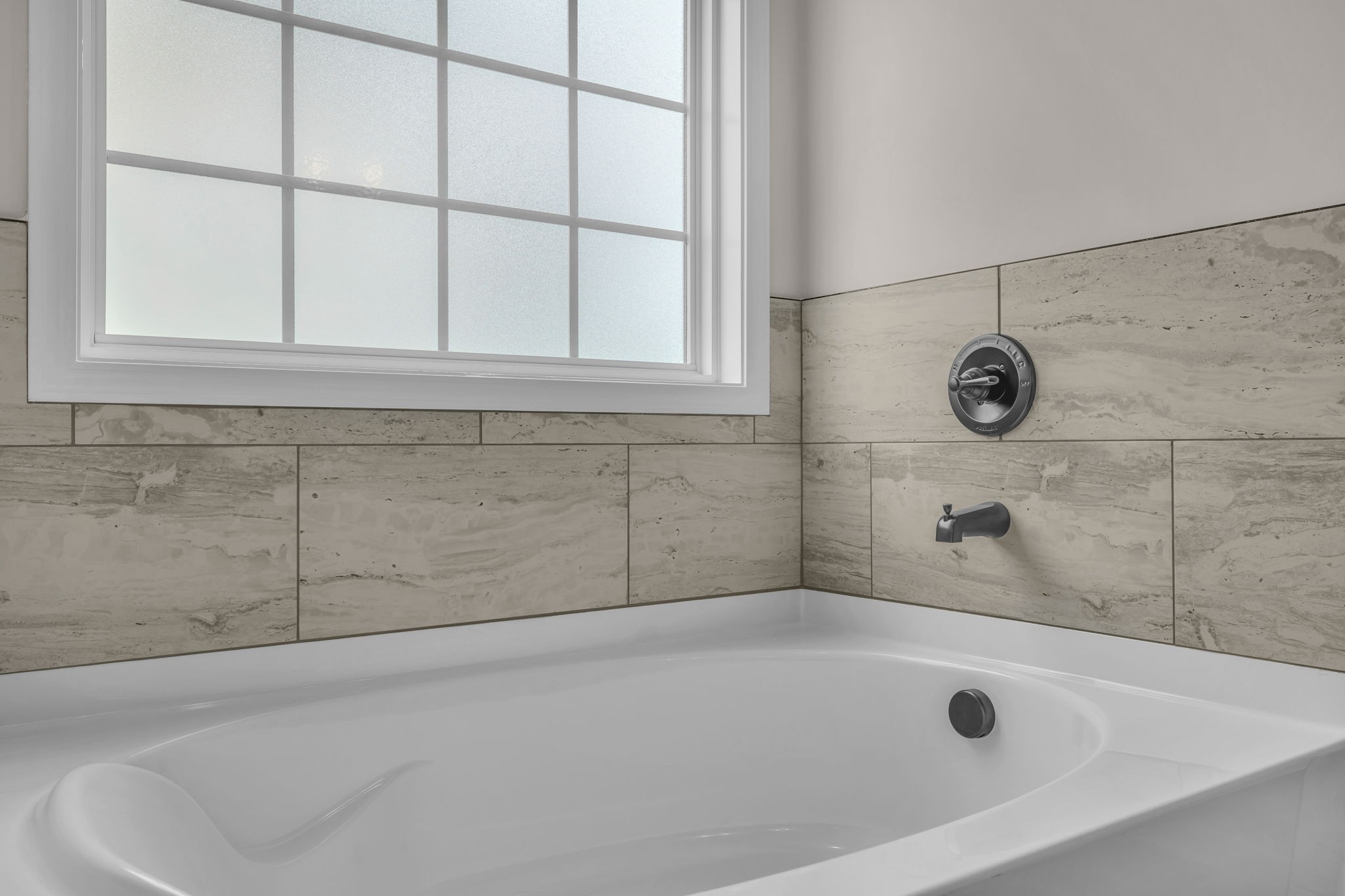 150 Cherry Fields Clarksville, TN 37042 - Photo 13 of 30 a bathroom with a tub