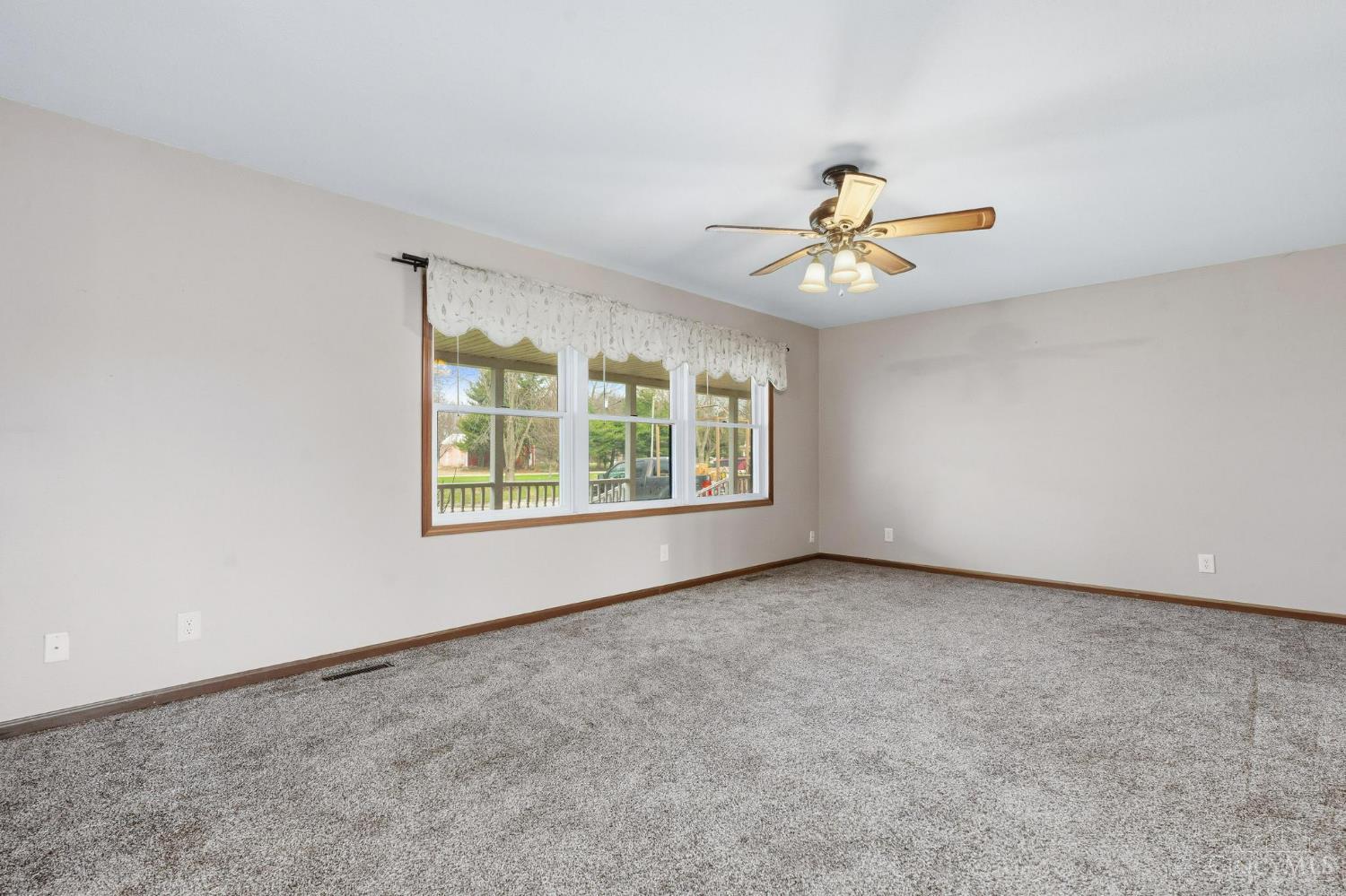 619 Sycamore Road Midland, OH 45148 - Photo 12 of 50