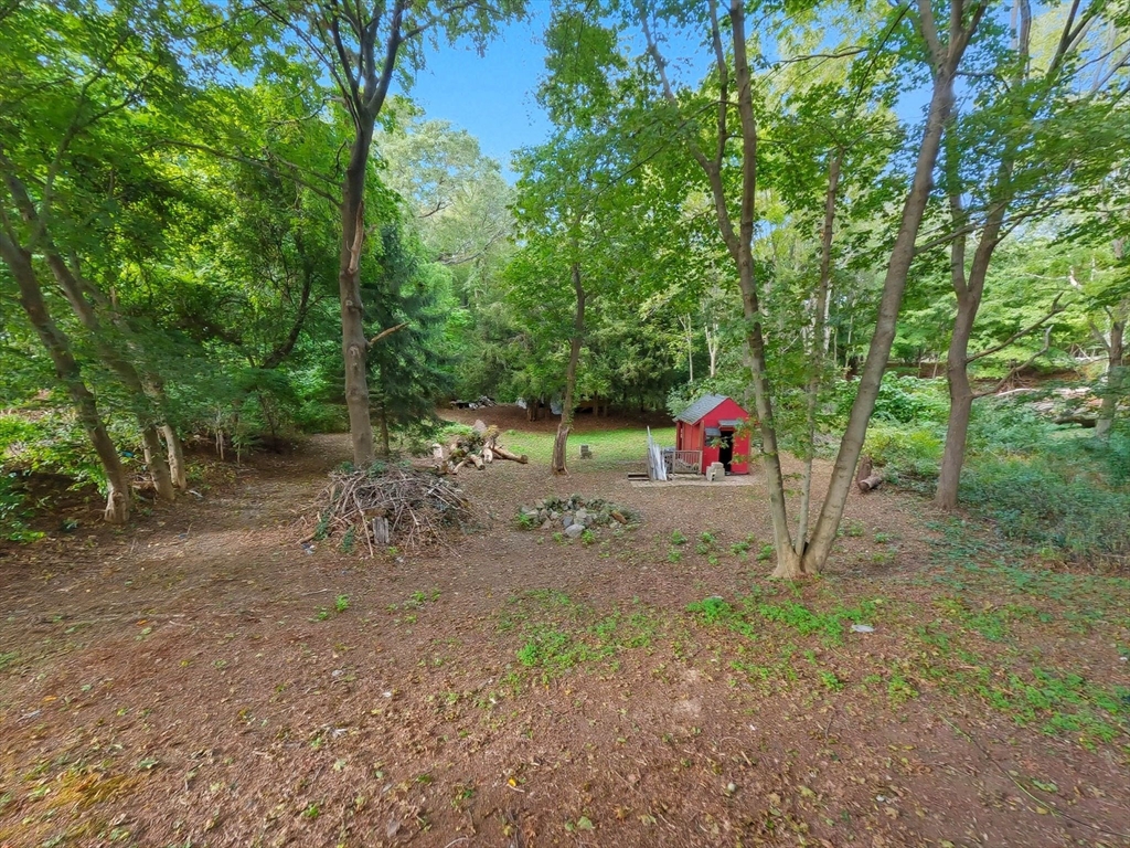 29 Conant Street Beverly, MA 01915 - Photo 17 of 20