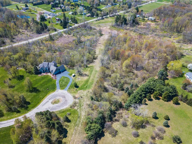 $370,000 | 8150 Pine Ridge Court, Northville, MI 48168