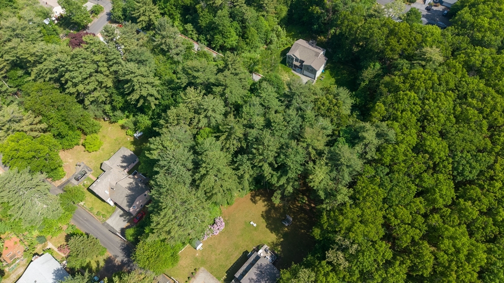 31 Lee Road North Reading, MA 01864 - Photo 6 of 18