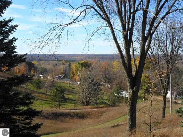 6325 West 18 Road Mesick, MI 49668 - Photo 7 of 17 1793650-6.JPG