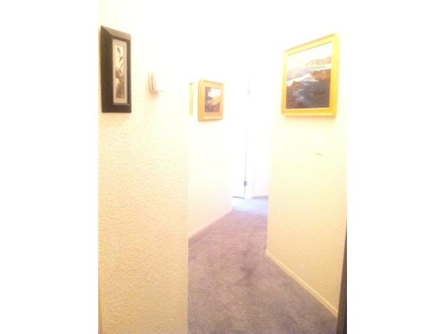 1638 Calavo Road, Unit 2 Fallbrook, CA 92028 - Photo 9 of 13 Long hallway