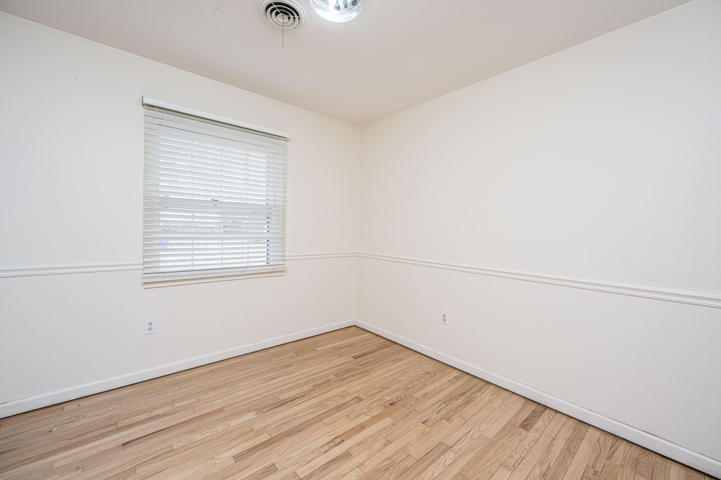 4413 Spur Street North Charleston, SC 29405 - Photo 22 of 34 4413SpurSt023