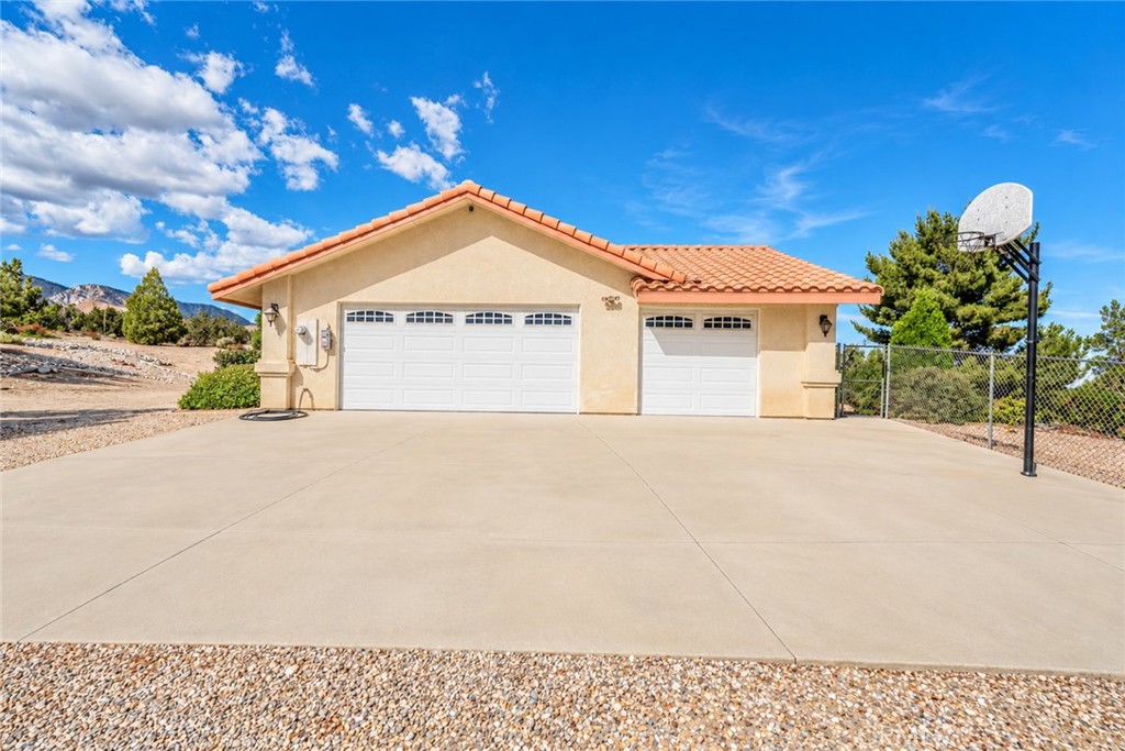 150 Smoke Tree Road Pinon Hills, CA 92372 - Photo 54 of 63 Gallery Image 54
