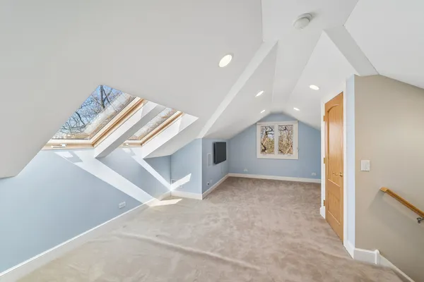 $1,200,000 | 1655 White Pines Court, Naperville, IL 60563