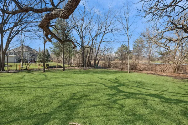 $1,200,000 | 1655 White Pines Court, Naperville, IL 60563